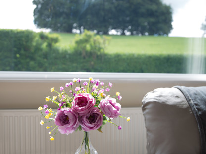 Aysgarth Front Window Flowers